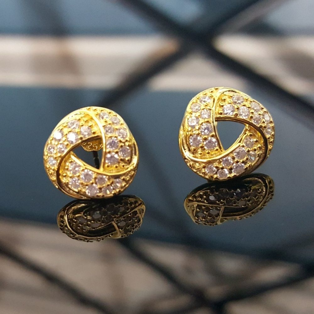 These are Knot Studs